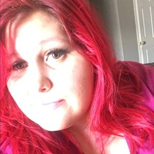 Meet your Posher, Selena